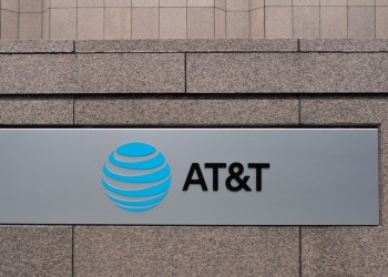 Американский инвестор подал иск против AT & T по краже криптовалют