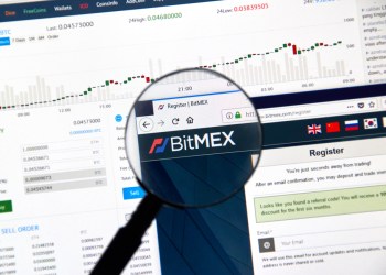 Сбой данных BitMEX показывает, что цена биткоина временно составляет 8 000 долларов, что произошло?