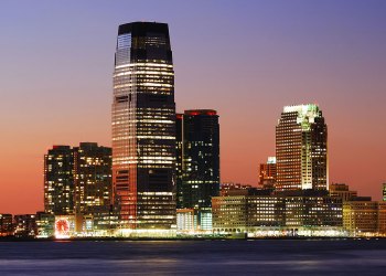 Goldman Sachs не бросает биткоин на торговый стол, но рынок не восстанавливается