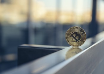 Биткоин перетаскивает другие криптовалюты вниз по мере увеличения корреляции между ними